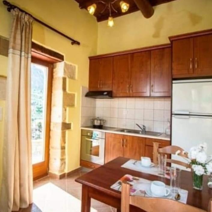 Luxurious Stone Apartment 2 Kera  ภายนอก รูปภาพ
